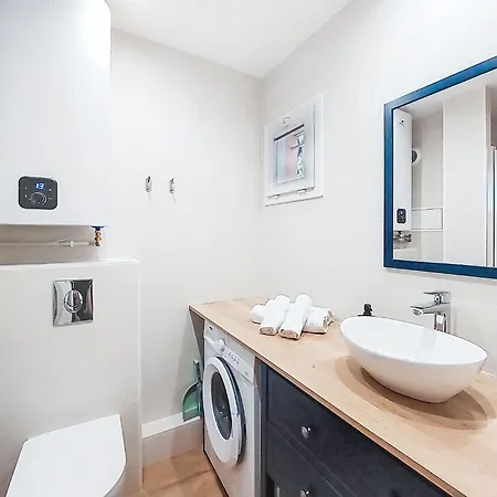 Hauts De La Madrague-14 By Interhome